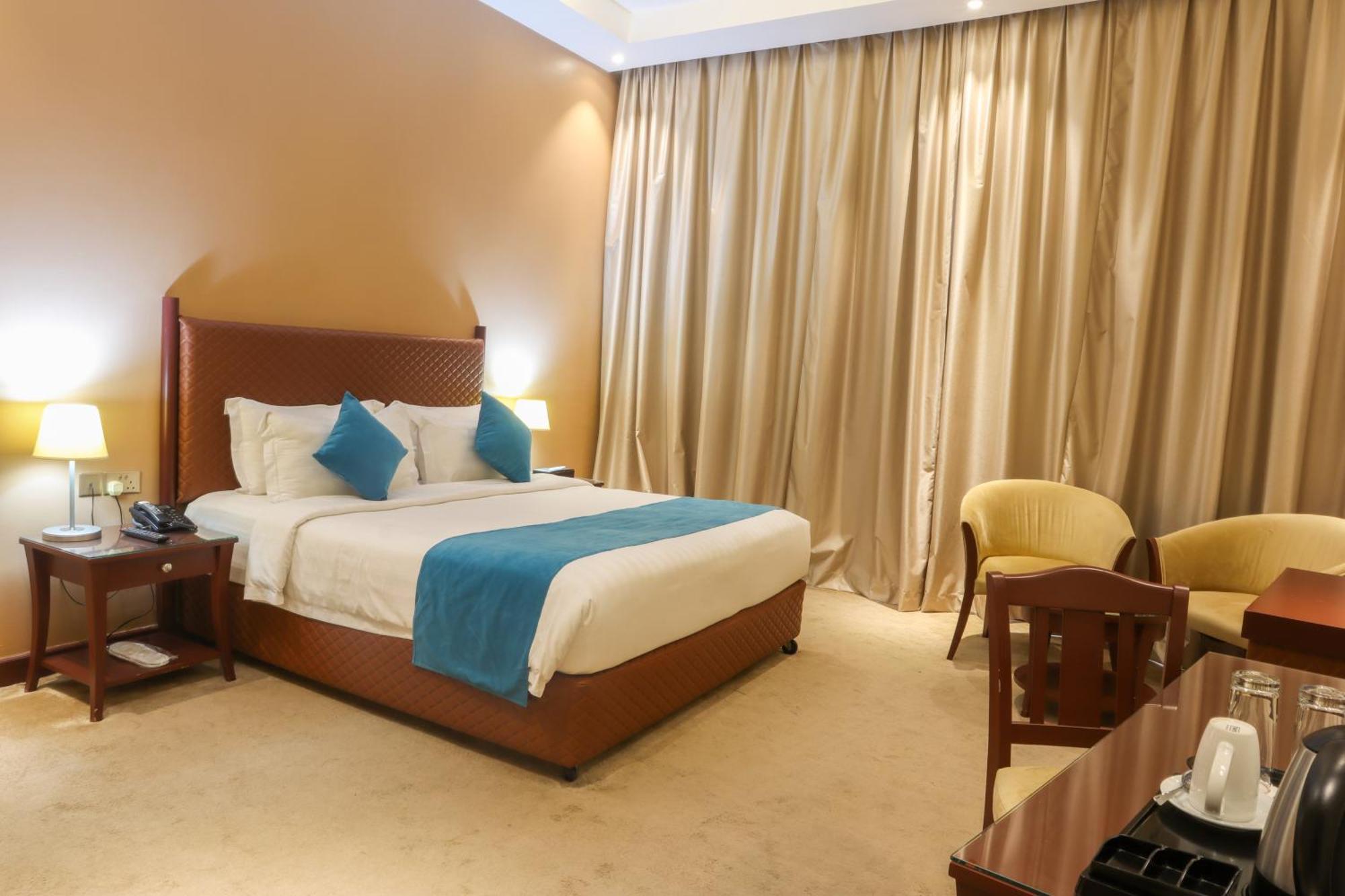 Happy Days Hotel Manama Exterior photo