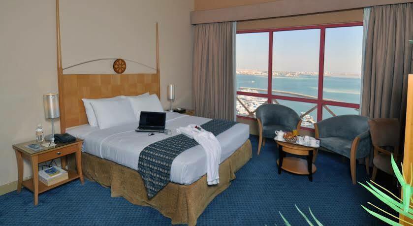 Happy Days Hotel Manama Exterior photo